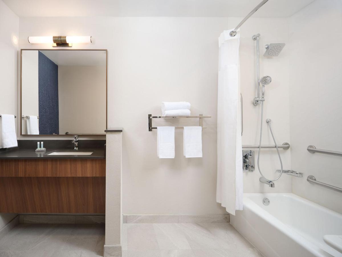 Fairfield Inn & Suites By Marriott Fort Lauderdale Northwest Tamarac Bagian luar foto