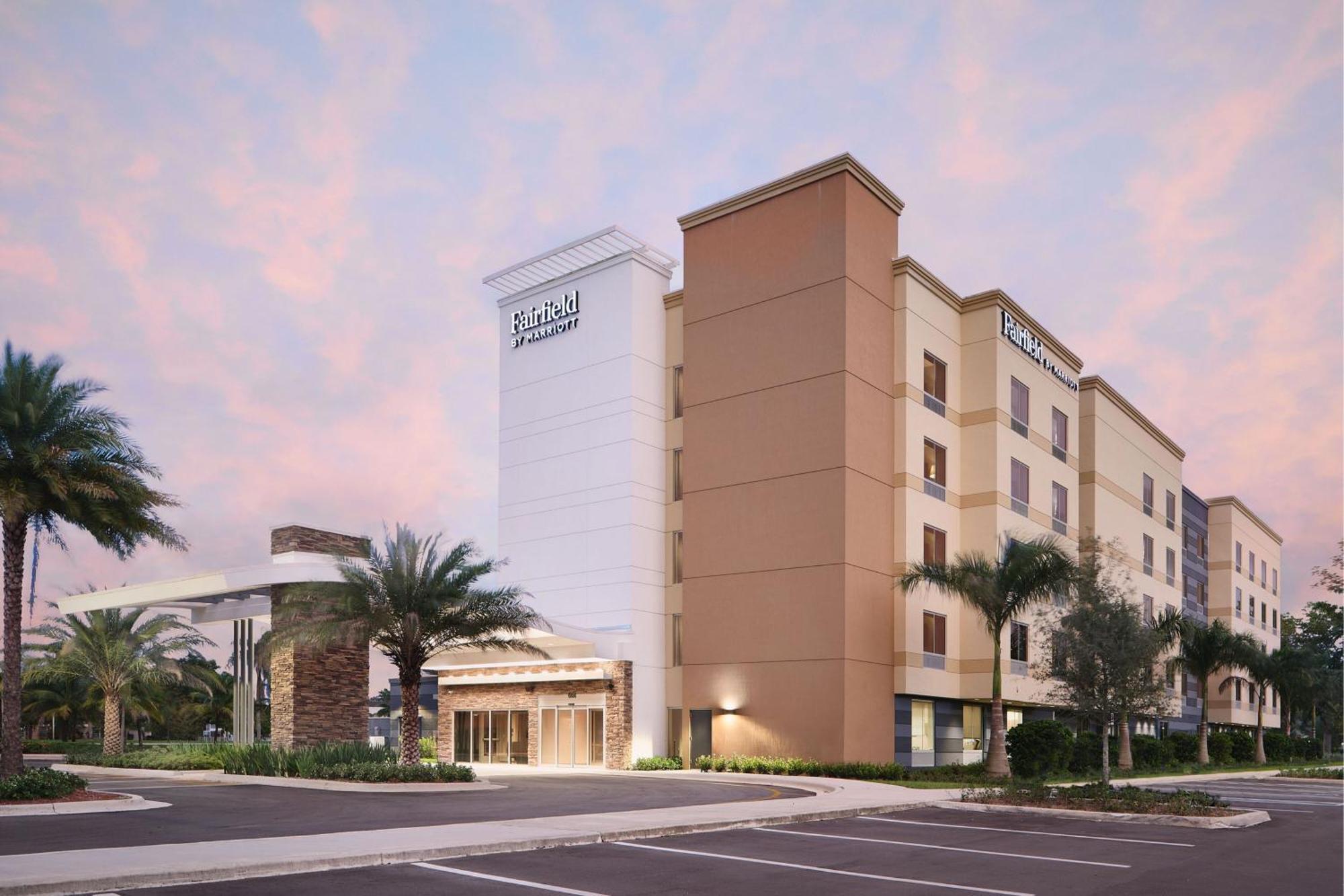 Fairfield Inn & Suites By Marriott Fort Lauderdale Northwest Tamarac Bagian luar foto