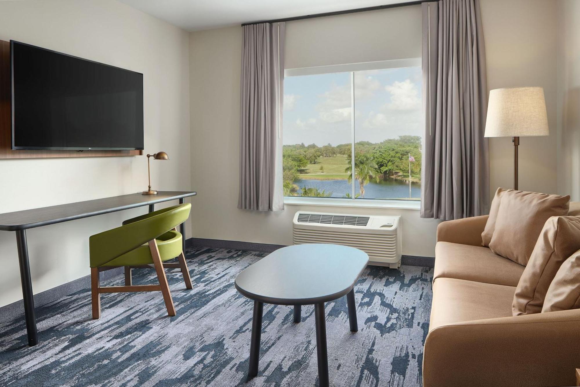 Fairfield Inn & Suites By Marriott Fort Lauderdale Northwest Tamarac Bagian luar foto